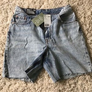 NWT- High waisted Bermuda shorts, denim, womens sz 6